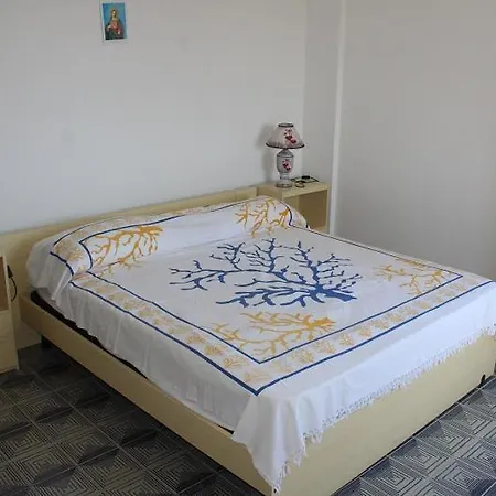 Διαμέρισμα Trilo Bianca In Con Piscina
